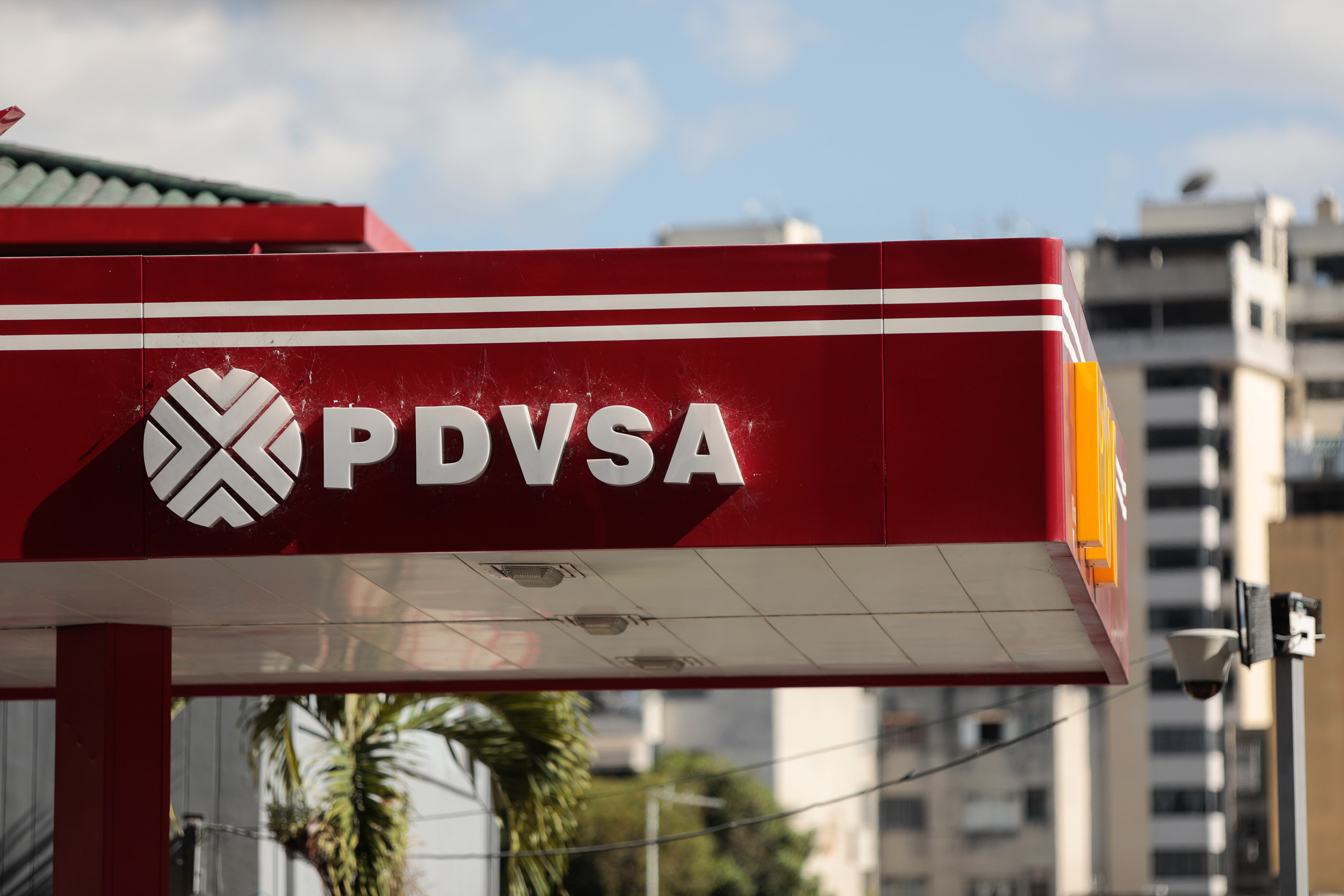 Una gasolinera de la petrolera estatal venezolana PDVSA en Caracas
