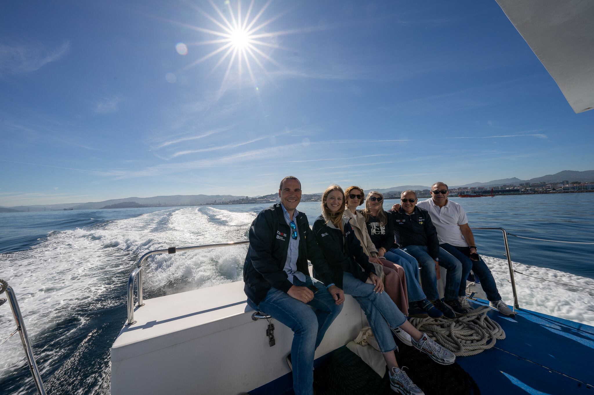 Lara Meneses en el barco de visita a las Illas Cíes