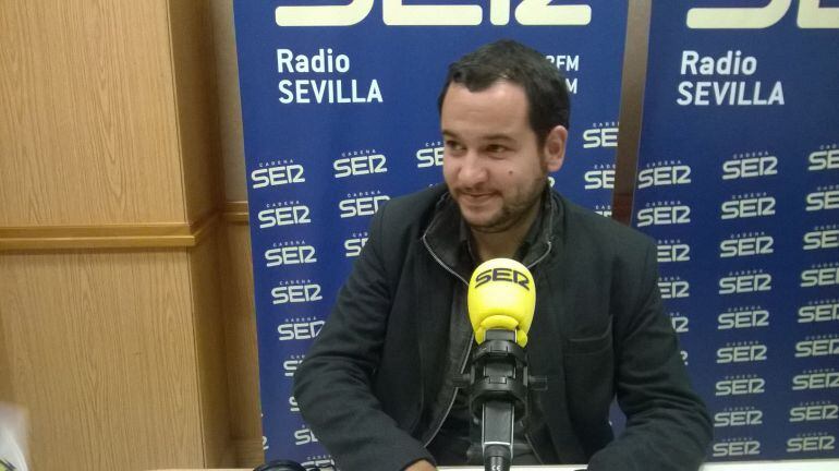 El portavoz del Ayuntamiento de Sevilla explica su propuesta laica