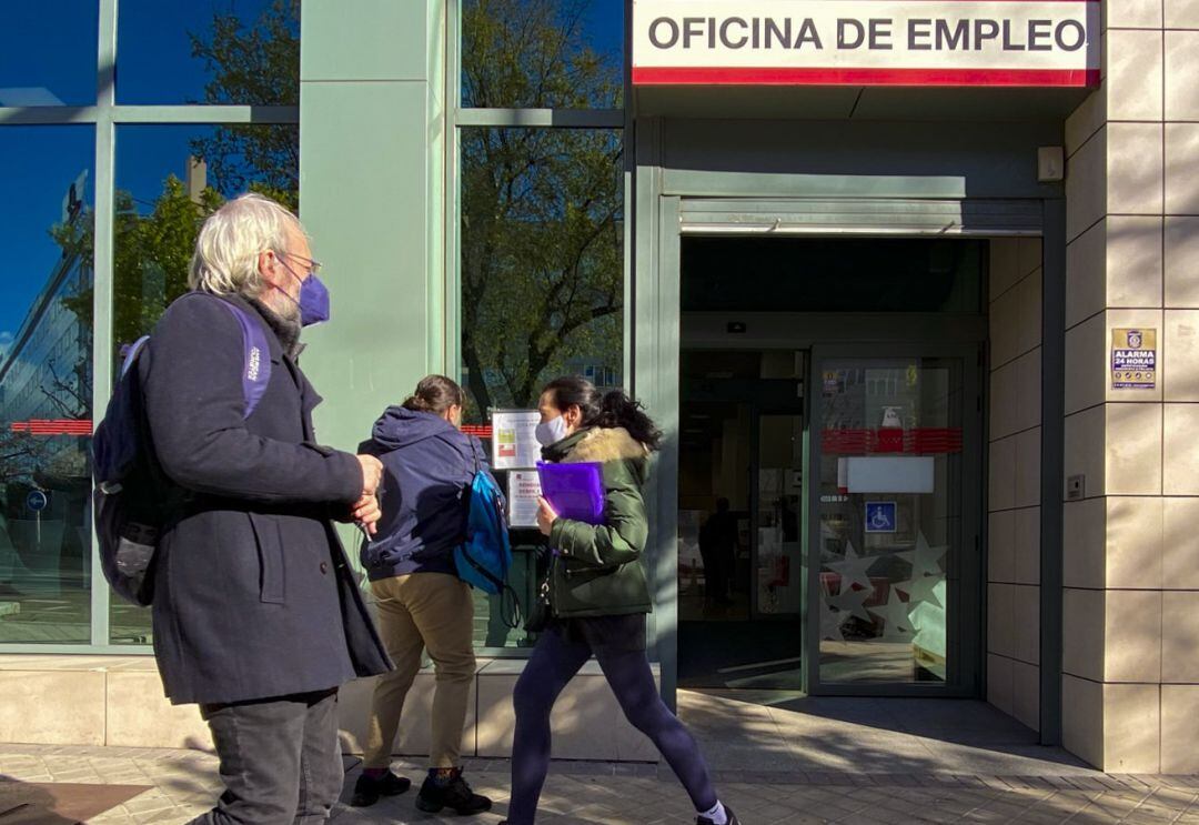 El paro baja en 5.600 personas en Navarra el segundo trimestre