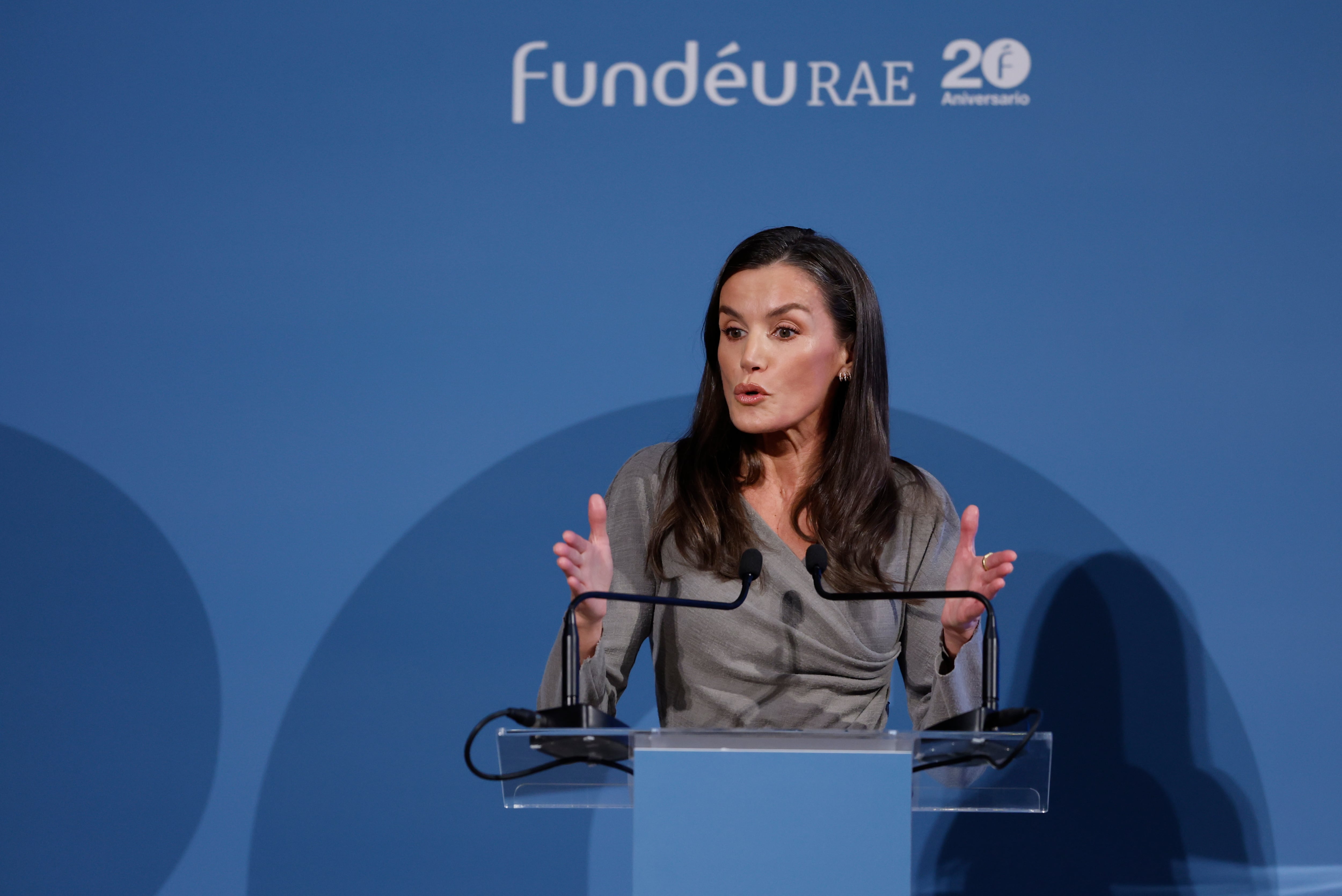 La reina Letizia, durante su intervención en el acto de conmemoración del vigésimo aniversario de la Fundación del Español Urgente (FundéuRAE), este miércoles en Madrid.