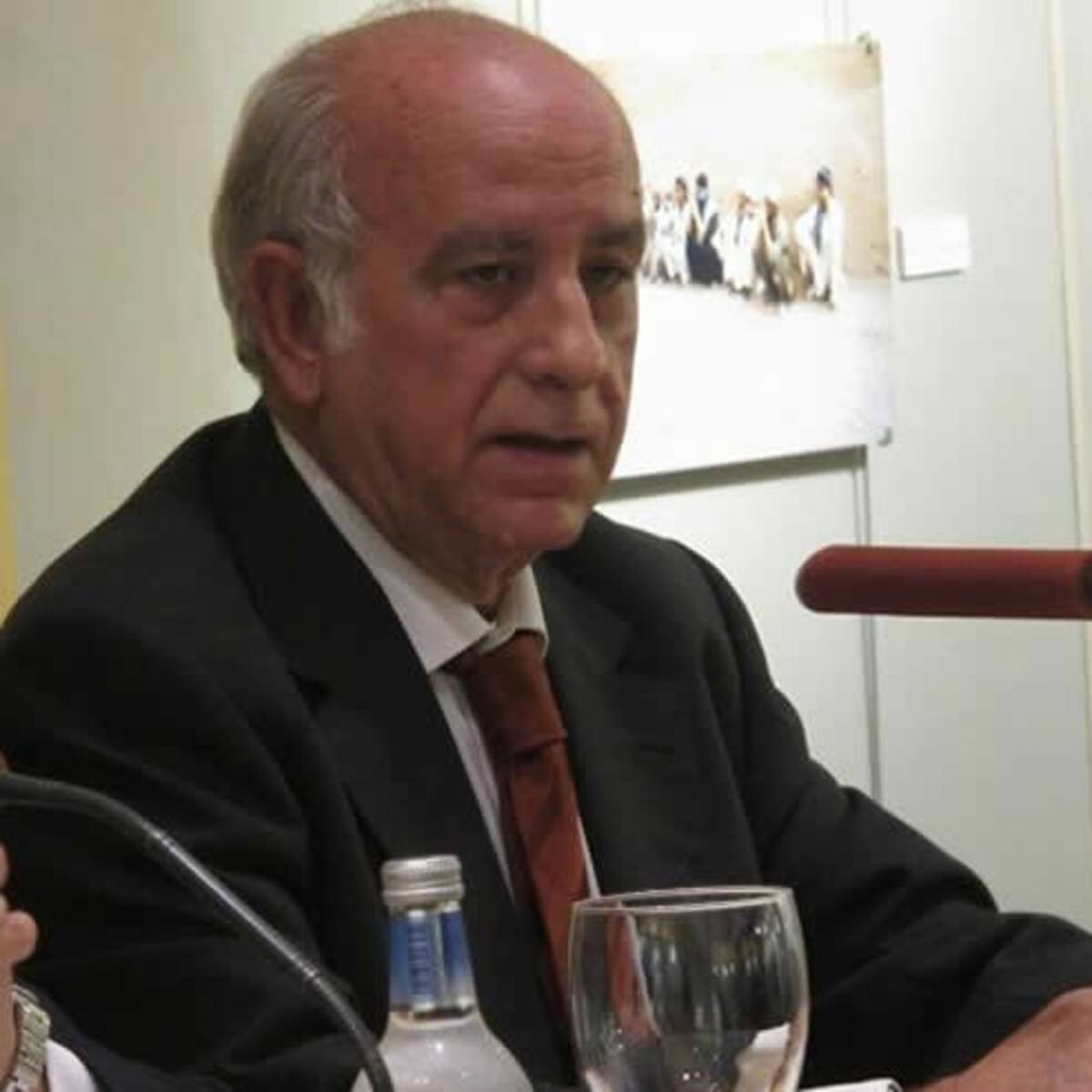 "Costas es poderosa, pero es una lucha de David contra Goliat"