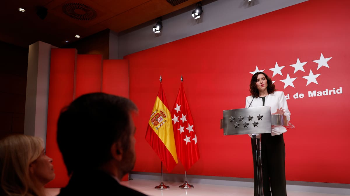 Ayuso asegura que "defiende" la universidad pública y que continúan hablando con rectores sobre modelo de financiación