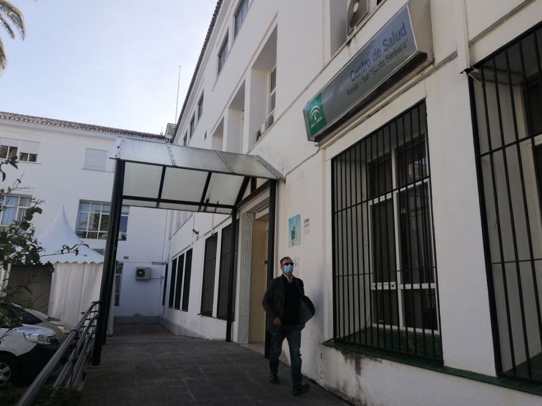 Los rondeños que todavía no se hayan vacunado pueden hacerlo en el punto de vacunación sin cita del Centro de Salud de Santa Bárbara