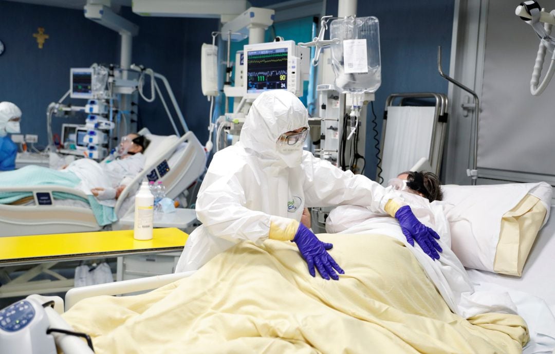 Paciente de COVID-19 atendido en un hospital