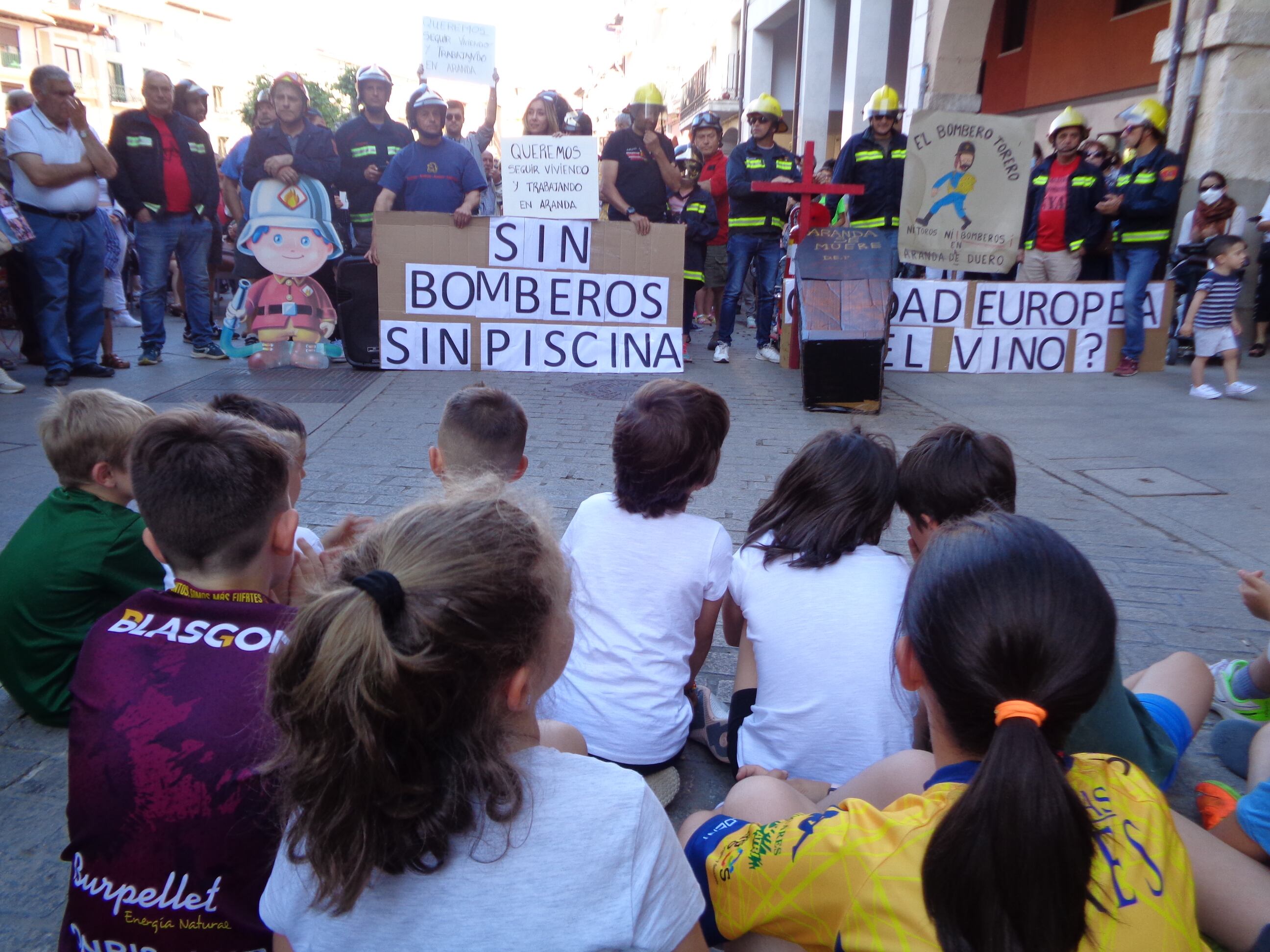 Imagen de una de las protestas de los bomberos de Aranda durante la primavera de 2022