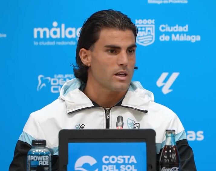 Eneko Jáuregui, en la sala de prensa de La Rosaleda