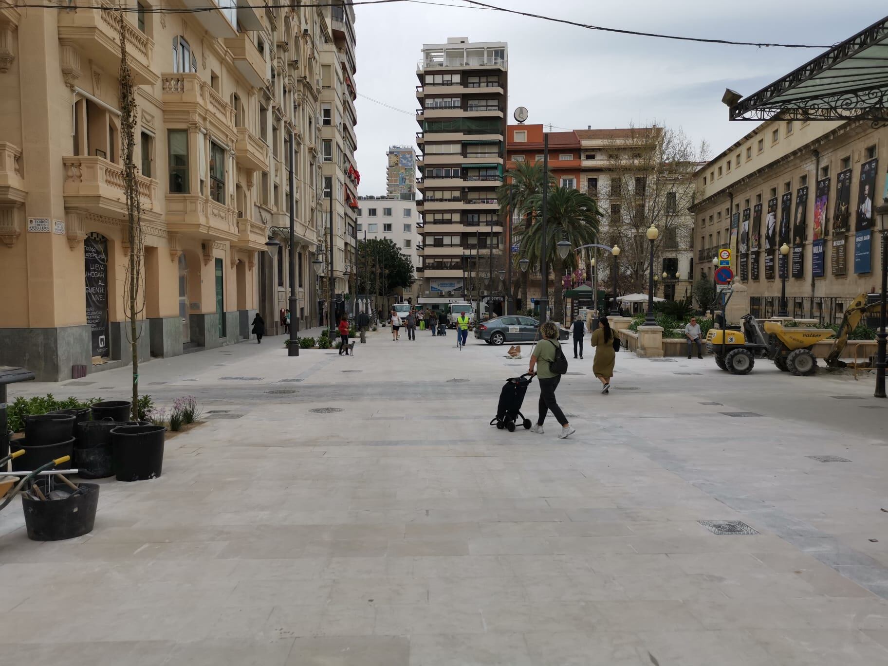 Avenida de la Constitución este sábado de apertura de la peatonalización. Foto: Daniel Rodríguez
