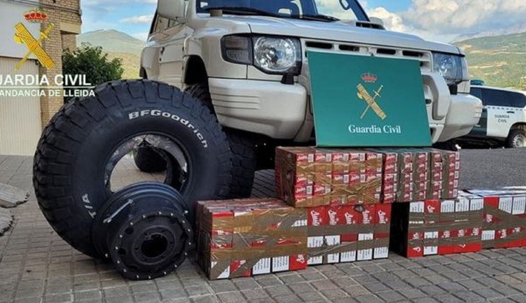 La Guàrdia Civil enxampa un andorrà amb 1.500 paquets de tabac a les rode