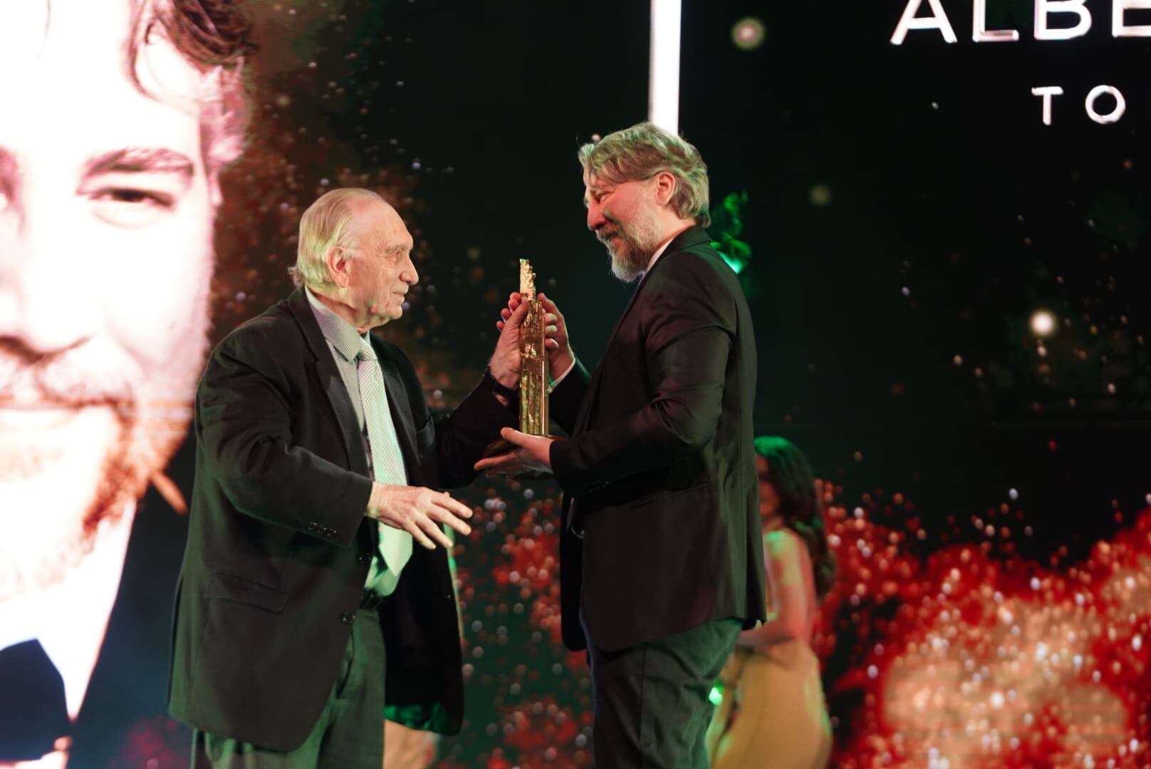 Fernando Méndez-Leite y Alberto Amman en la gala de premios del Festival del Cine y la Palabra de Toledo