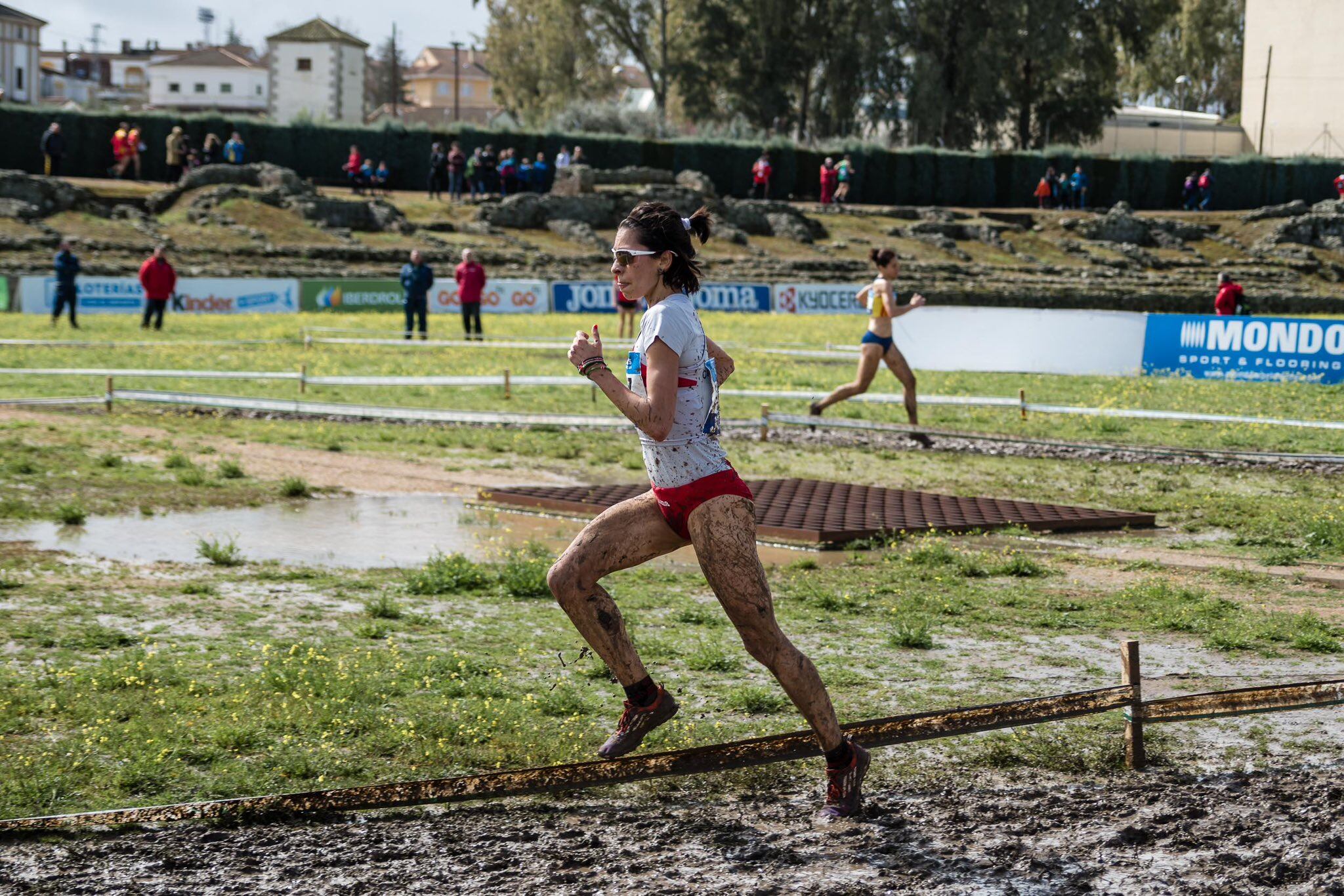 La atleta berciana contribuyó al triunfo de la selección de Castilla y León