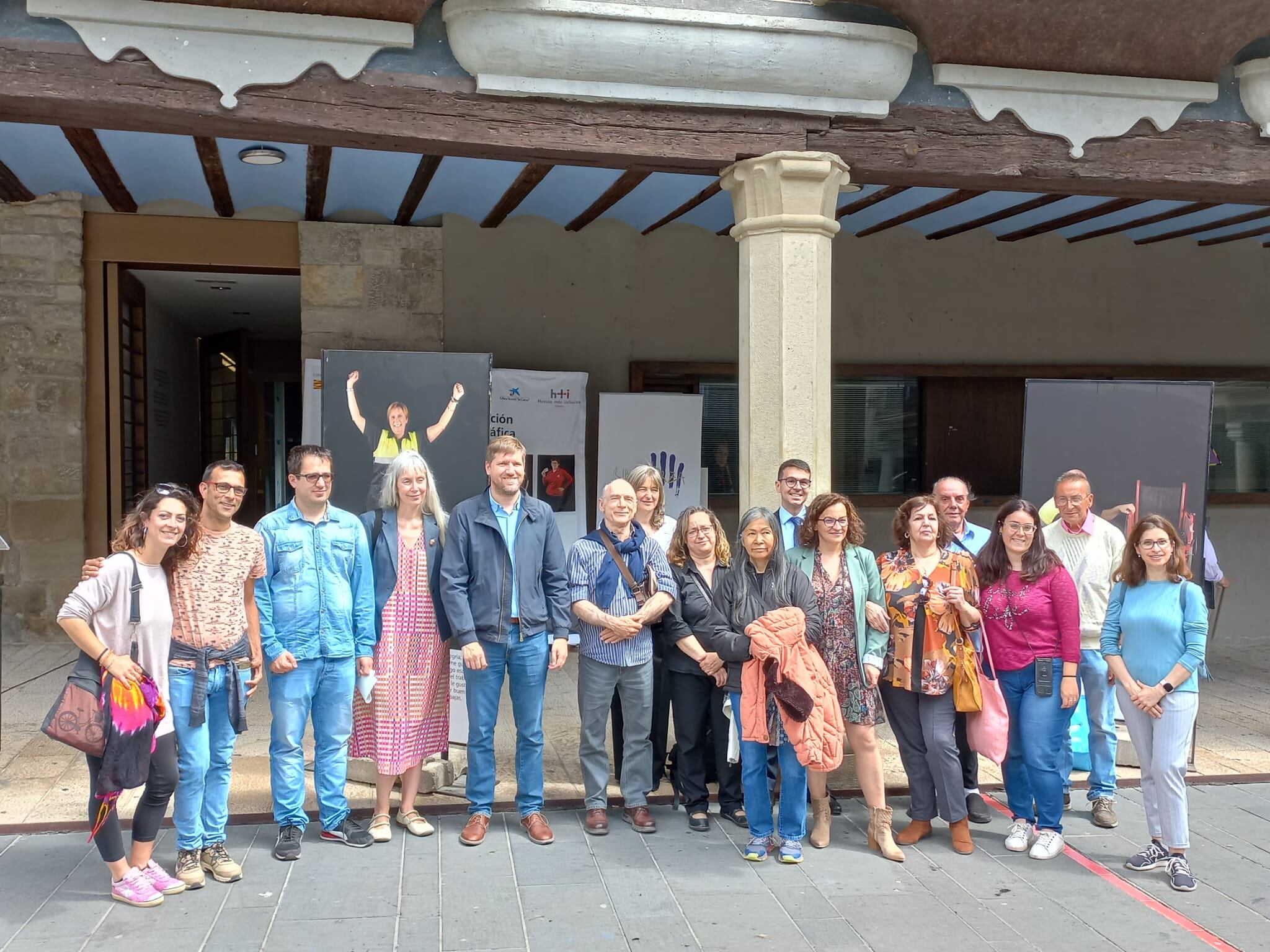 La Plaza Mayor de Graus, nuevo escenario de la exposición “En Activo”