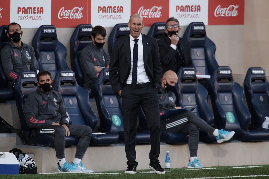 Zidane durante el partido entre el Villarreal y el Real Madrid. 