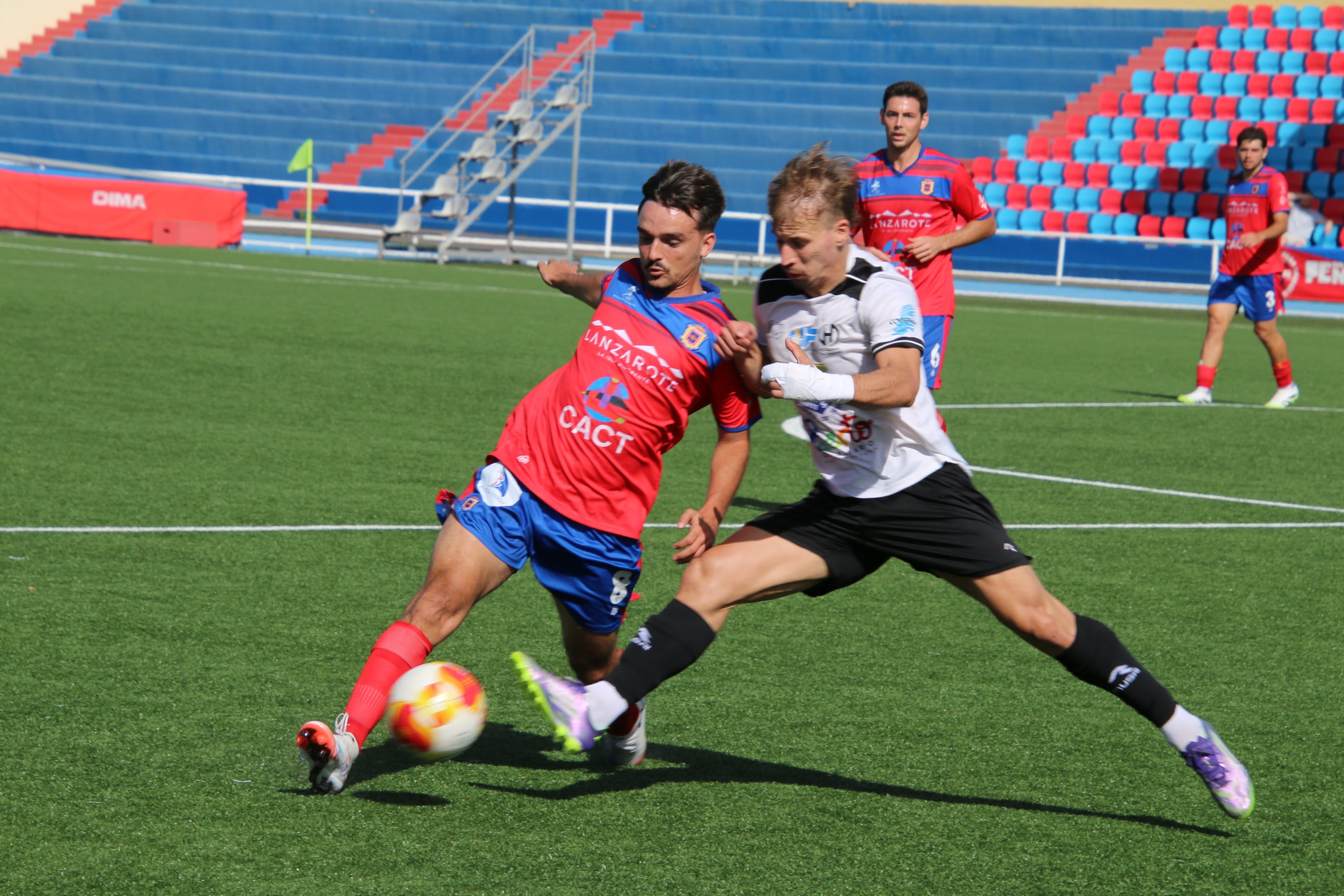 La UD Lanzarote frente al CD Herbania.