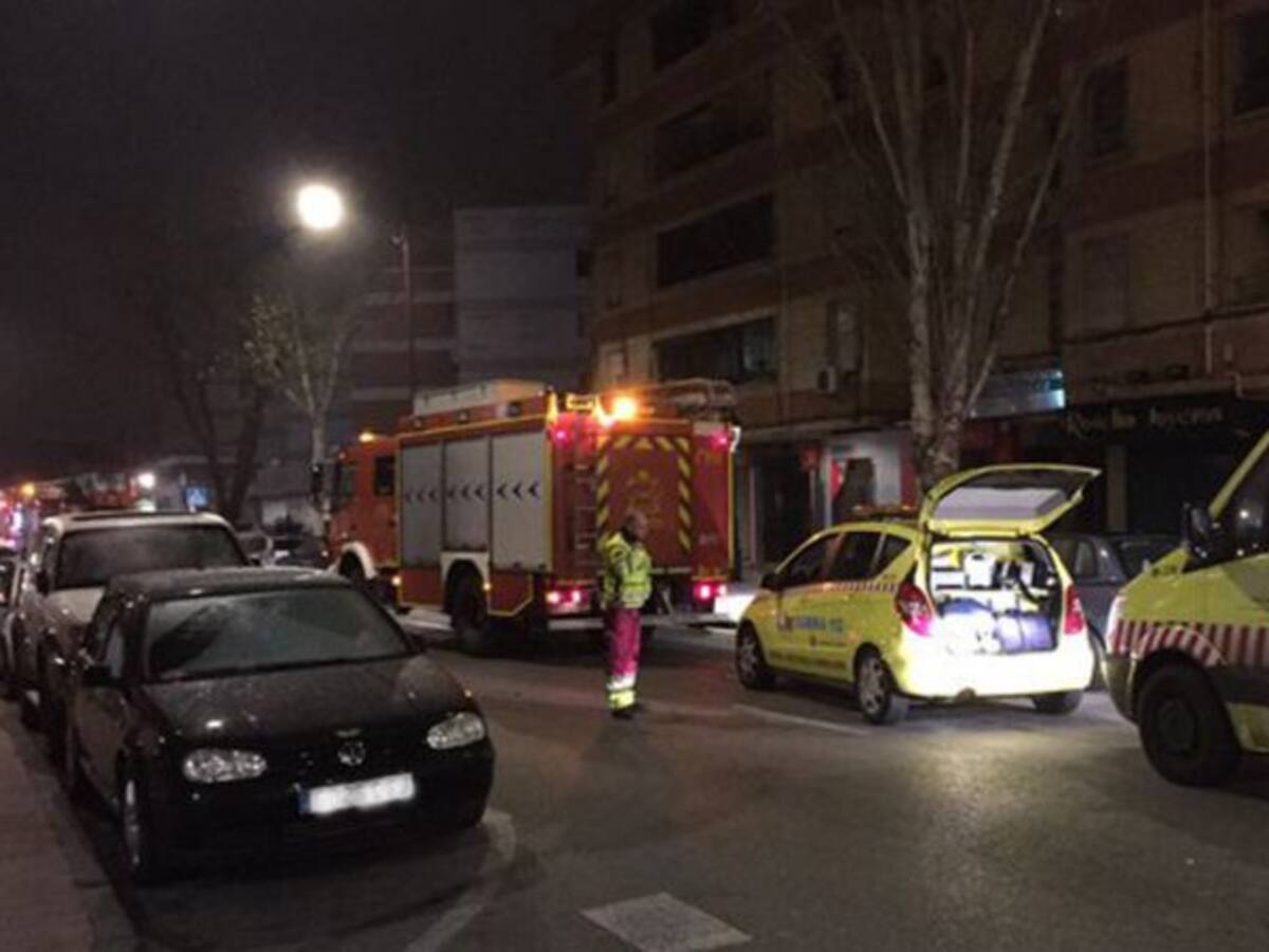 Un incendio en una vivienda de Parla deja tres intoxicados leves