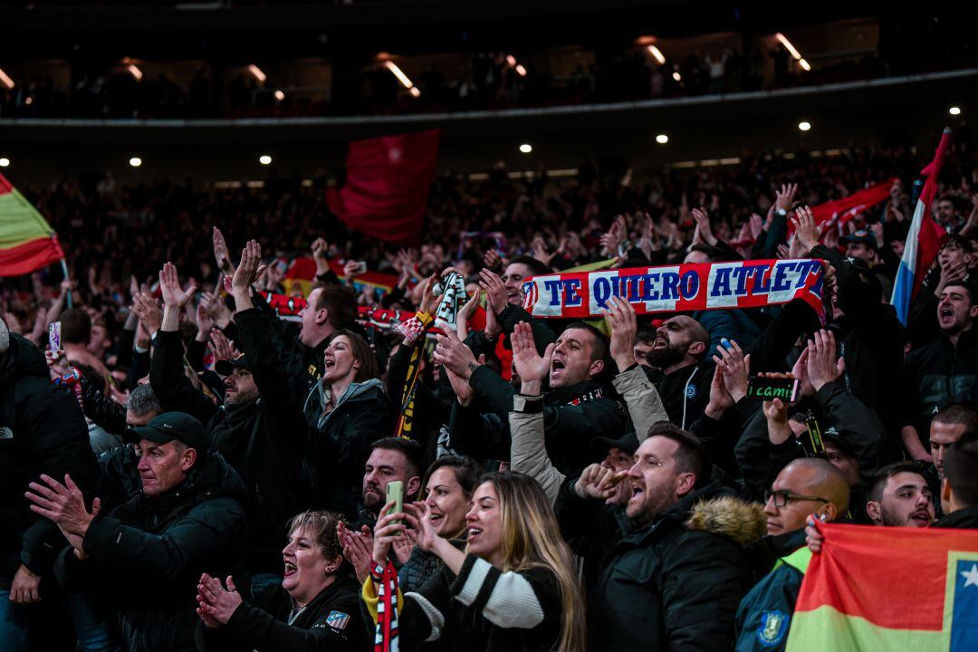 Un grupo de seguidores del Atlético de Madrid.