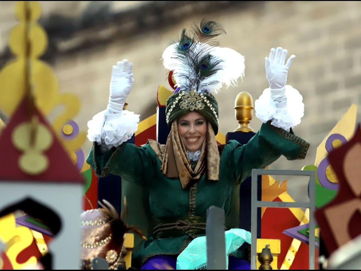 La Cartera Real llega al Alcázar de Jerez para recoger las cartas a los Reyes Magos de los niños y niñas de la ciudad