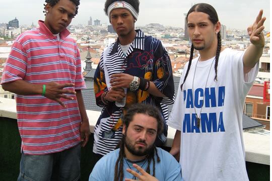 El grupo de rap callejero Pachamama Crew
