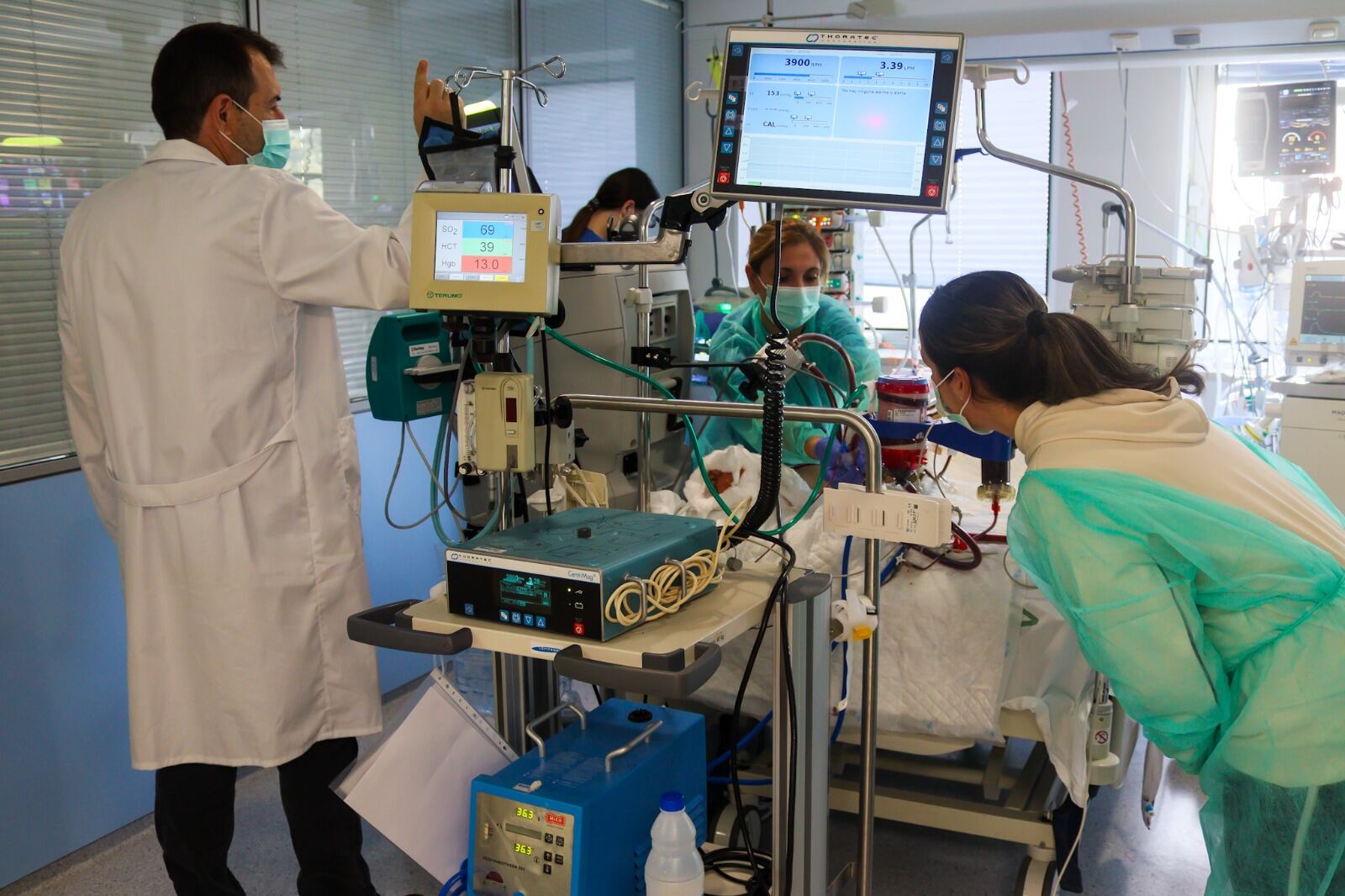 Una de las operaciones en el Materno de Málaga