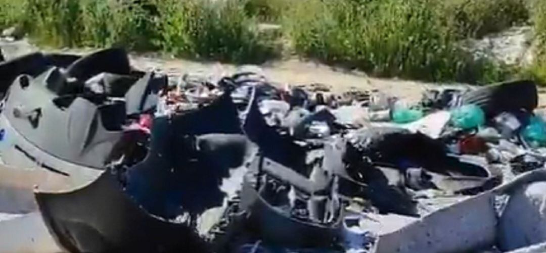 Residuos en el Parque de La Cantueña