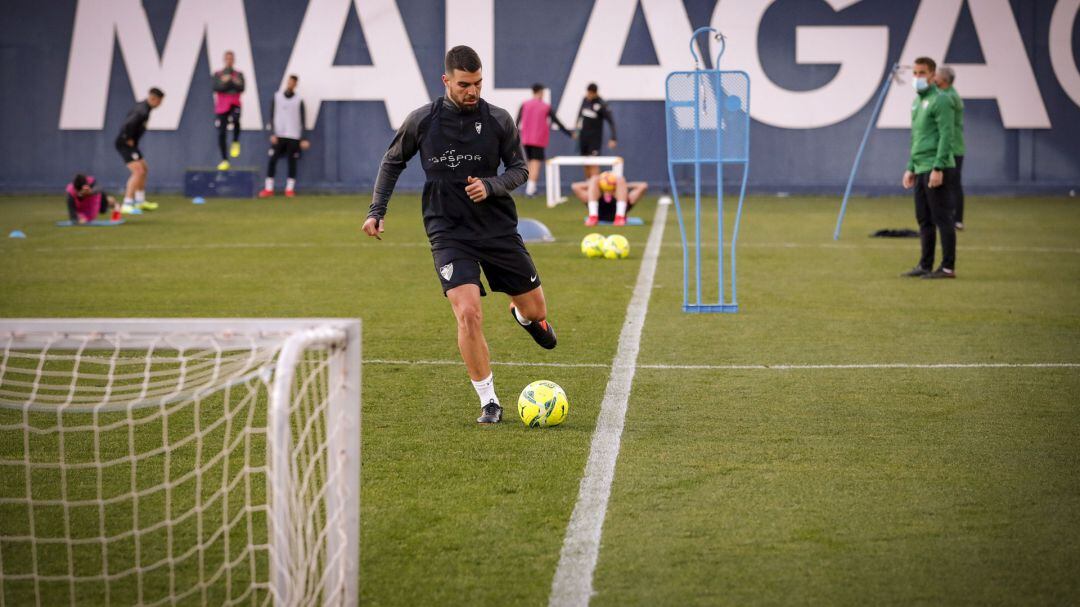 Alexander González en su primer día como jugador del Málaga