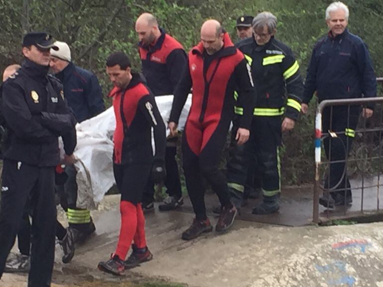 El cadáver del adolescente Alexandru C.S fue localizado en el Sil el 30 de marzo