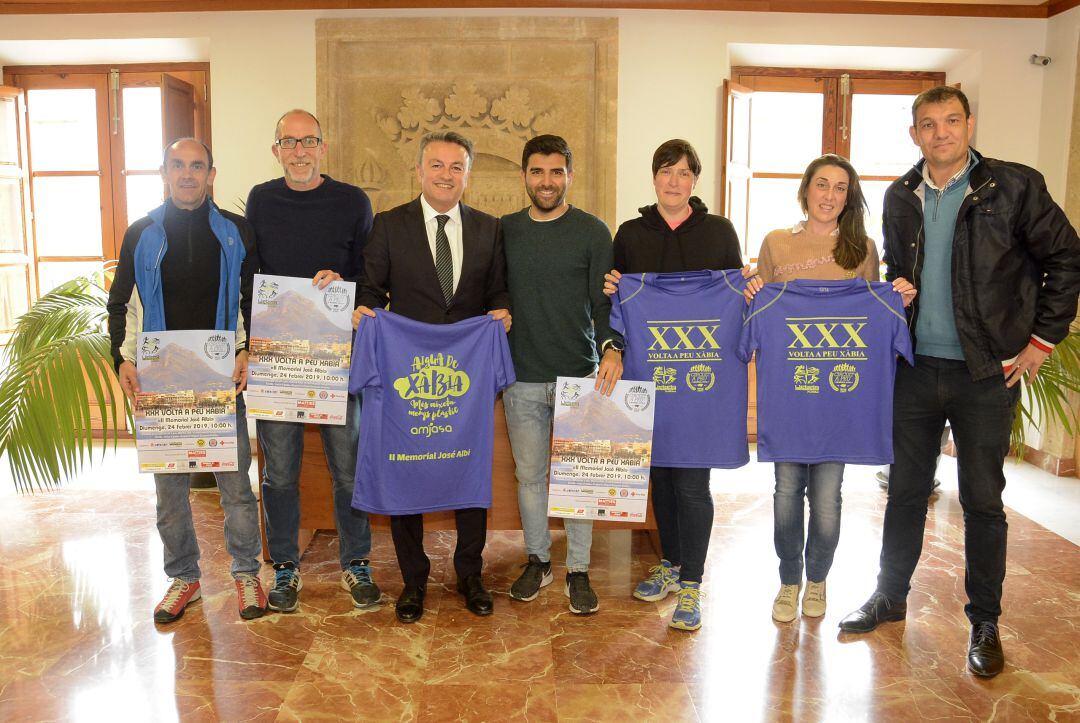 Presentación de la XXX Volta a Peu de Xàbia, que abre el Circuit a Peu de la Marina Alta.