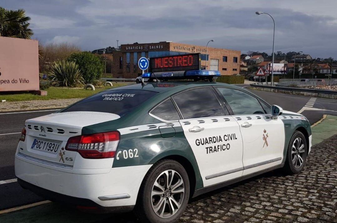 Control de la Guardia Civil de Tráfico 
 
 