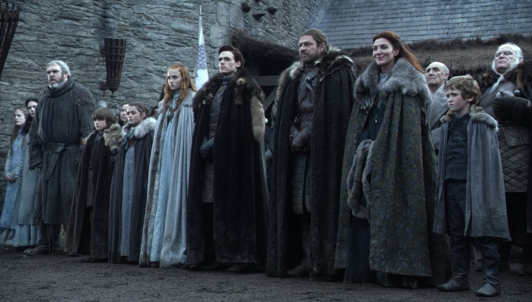 La foto de la familia Stark en el primer capítulo de la serie. 