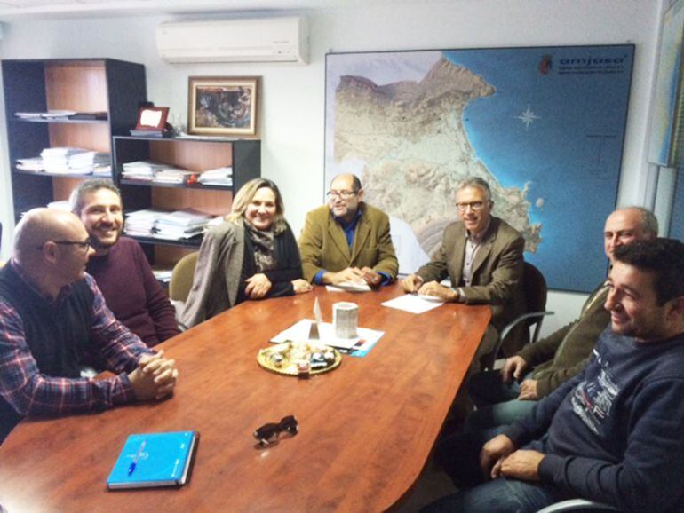 Reunión mantenida entre Ayuntamiento, Amjasa, regantes y Generalitat Valenciana.