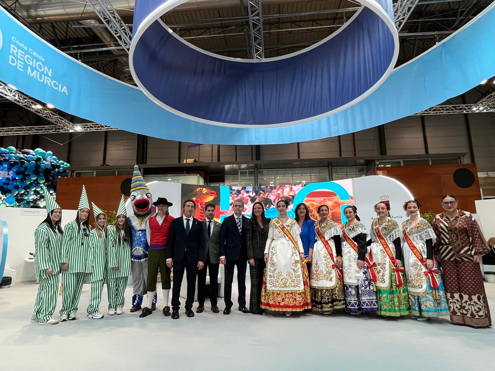 Tercera jornada en FITUR marcada por los municipios y los grandes nombres del Entierro de la Sardina 2026