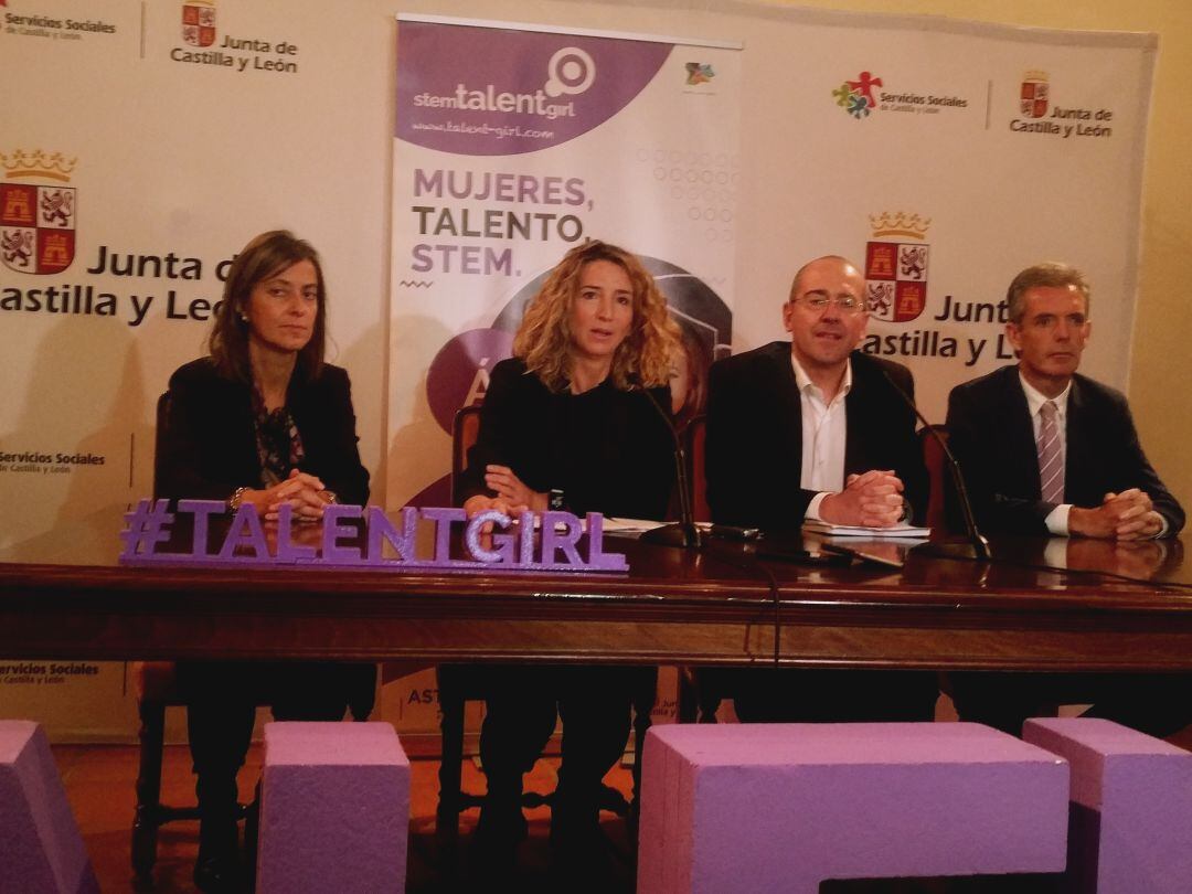 Un momento de la presentación en Ávila del programa 'Stem Talent Girl'