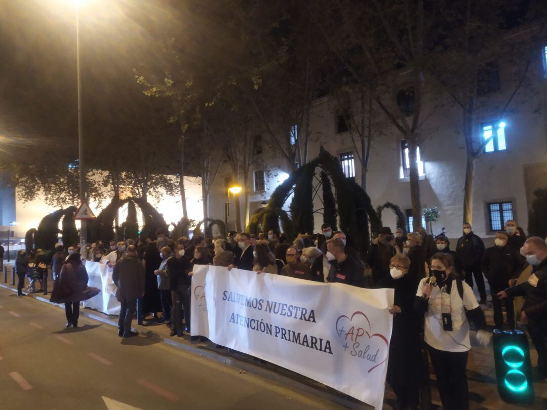 Minutos previos de la concentración en San Esteban