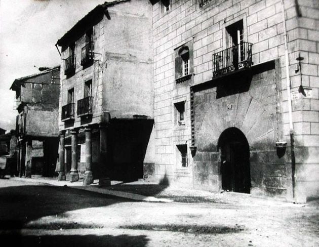 Foto histórica Casa de los Buitrago en la Plaza de Santa Eulalia