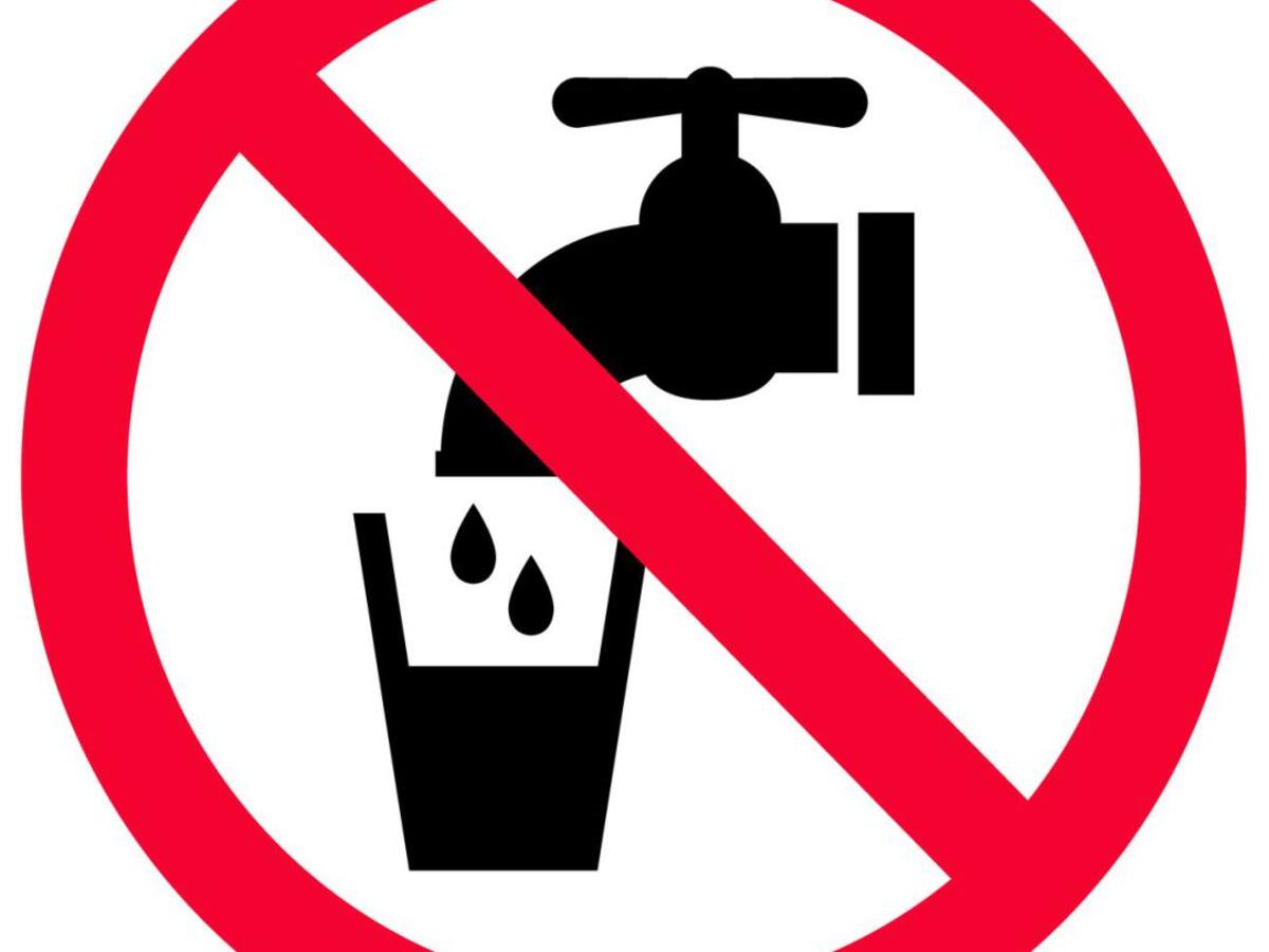 Non apta para o consumo a auga da traída de Paiosaco