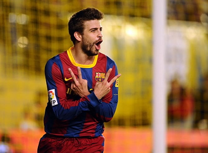 Piqué celebra su gol en El Madrigal