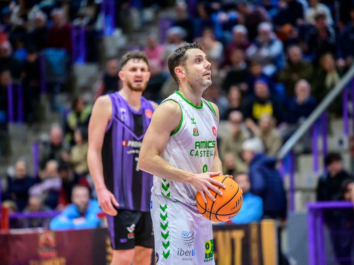 El Amics vuelve al Ciutat para mantener el liderato