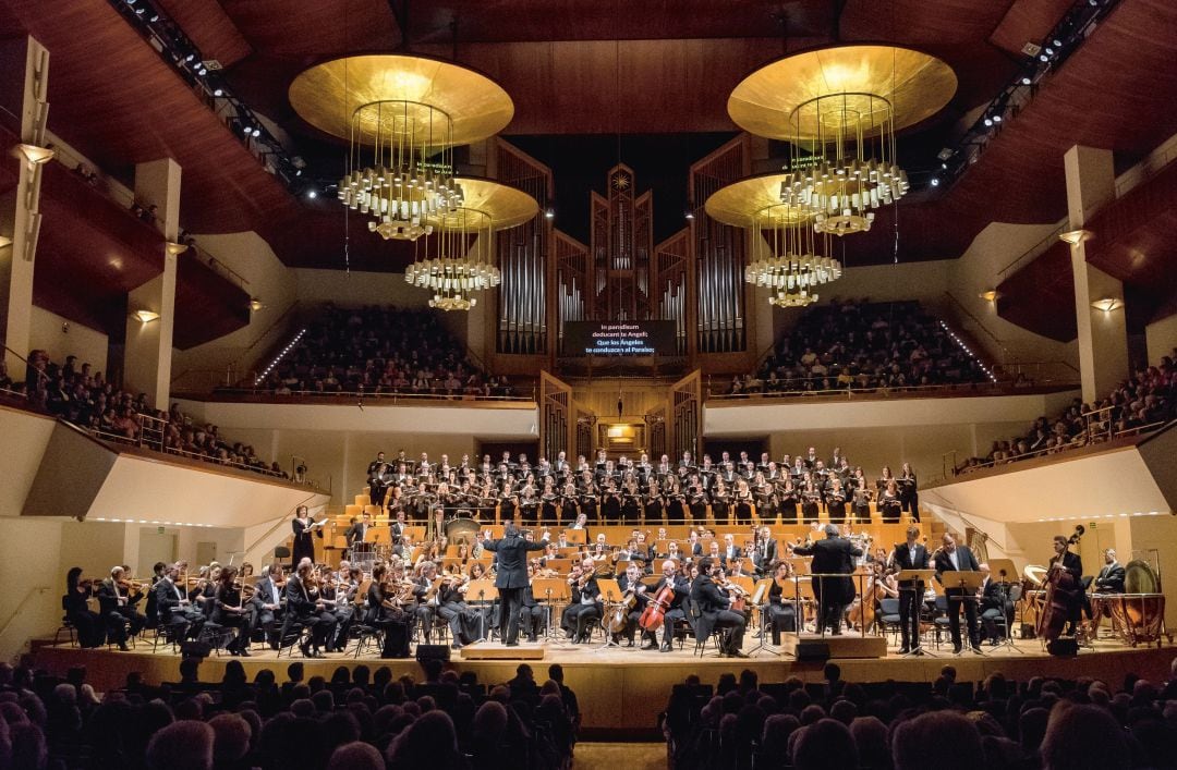 Orquesta y Coro Nacional de España.