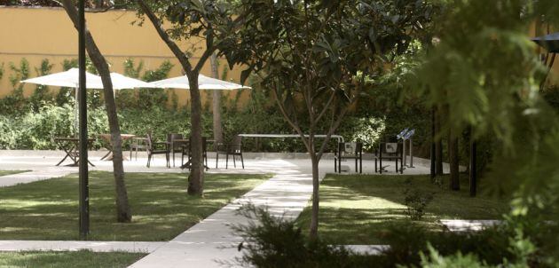 Jardines de la residencia donde tuvieron lugar los hechos