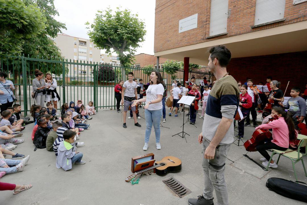 Actividad en el colegio Allúe Morer