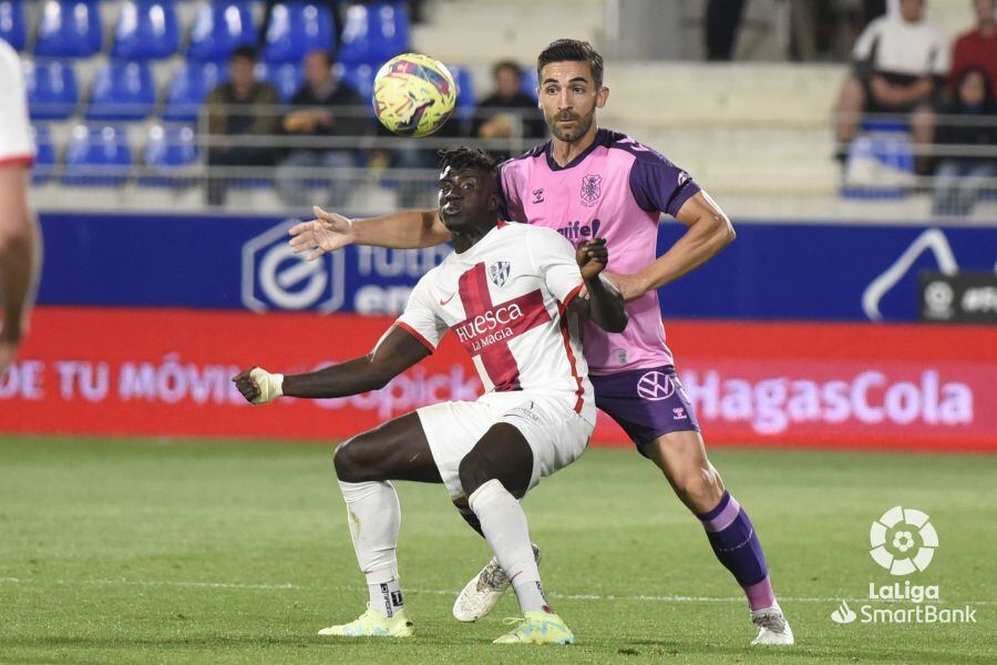 Samuel Obeng marcó el gol del Huesca y le anularon otro