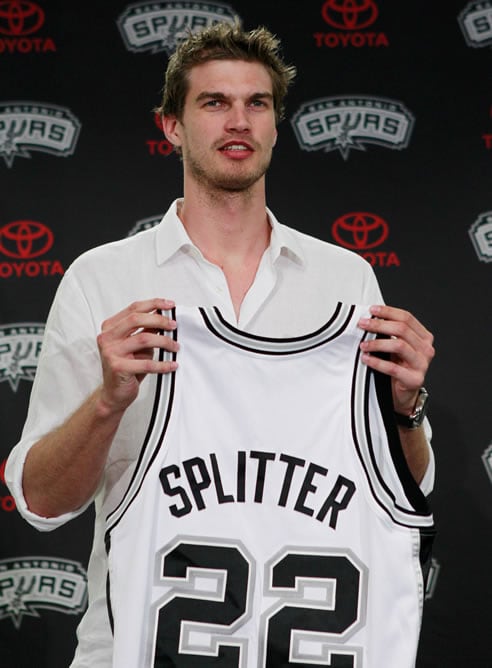 Tiago Splitter durante su presentación