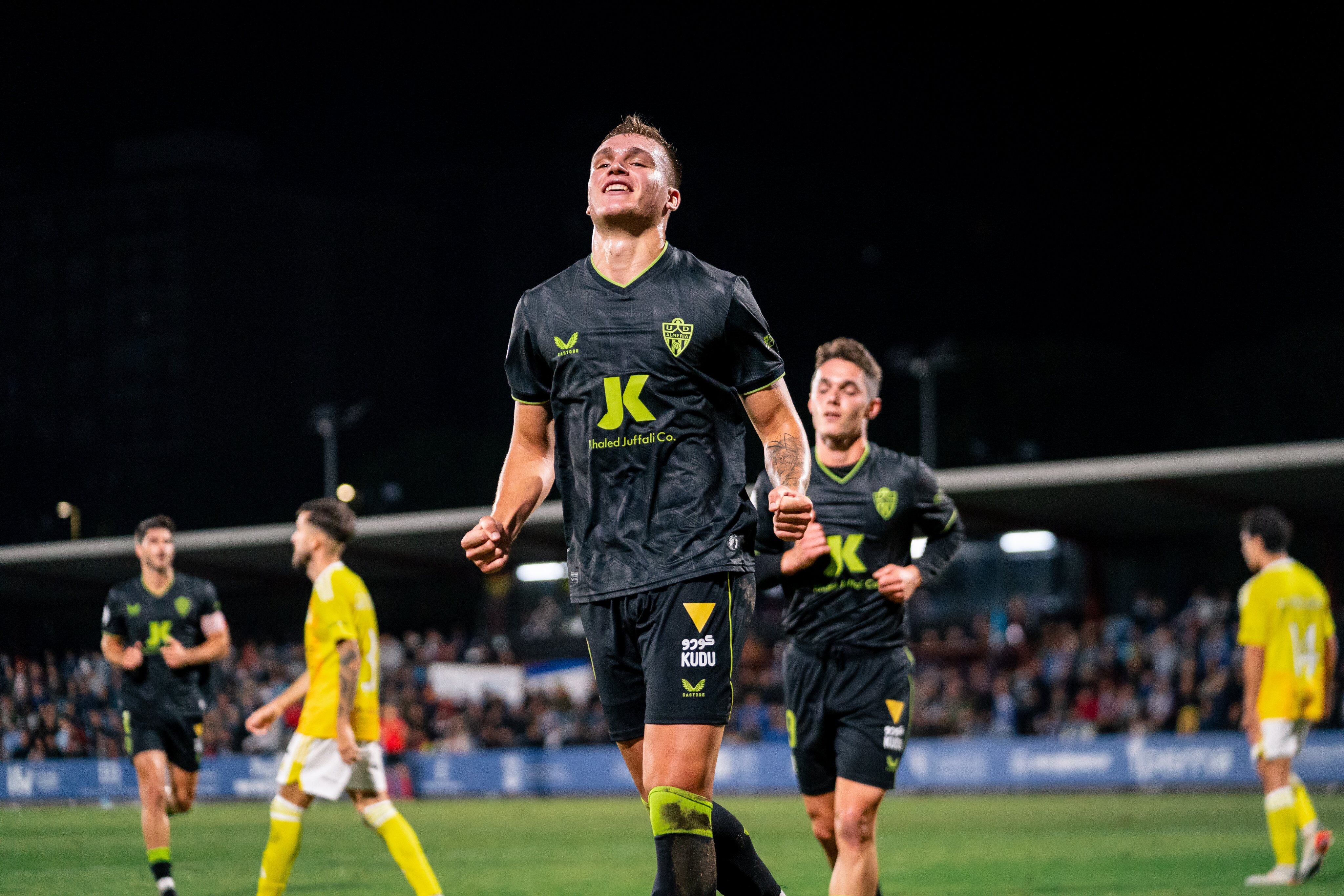 Milovanovic celebra su gol ante el Talavera