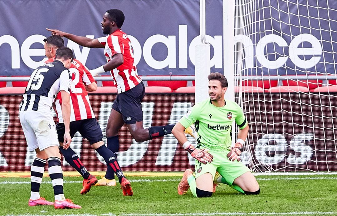 Koke Vegas of Levante during the Spanish league, La Liga Santander, football match played between Athletic Club de Bilbao 