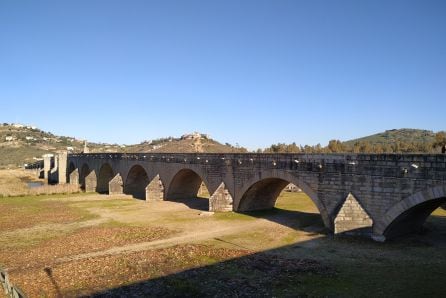 Actual puente de la época de Felipe IV donde han aparecido los vestigios