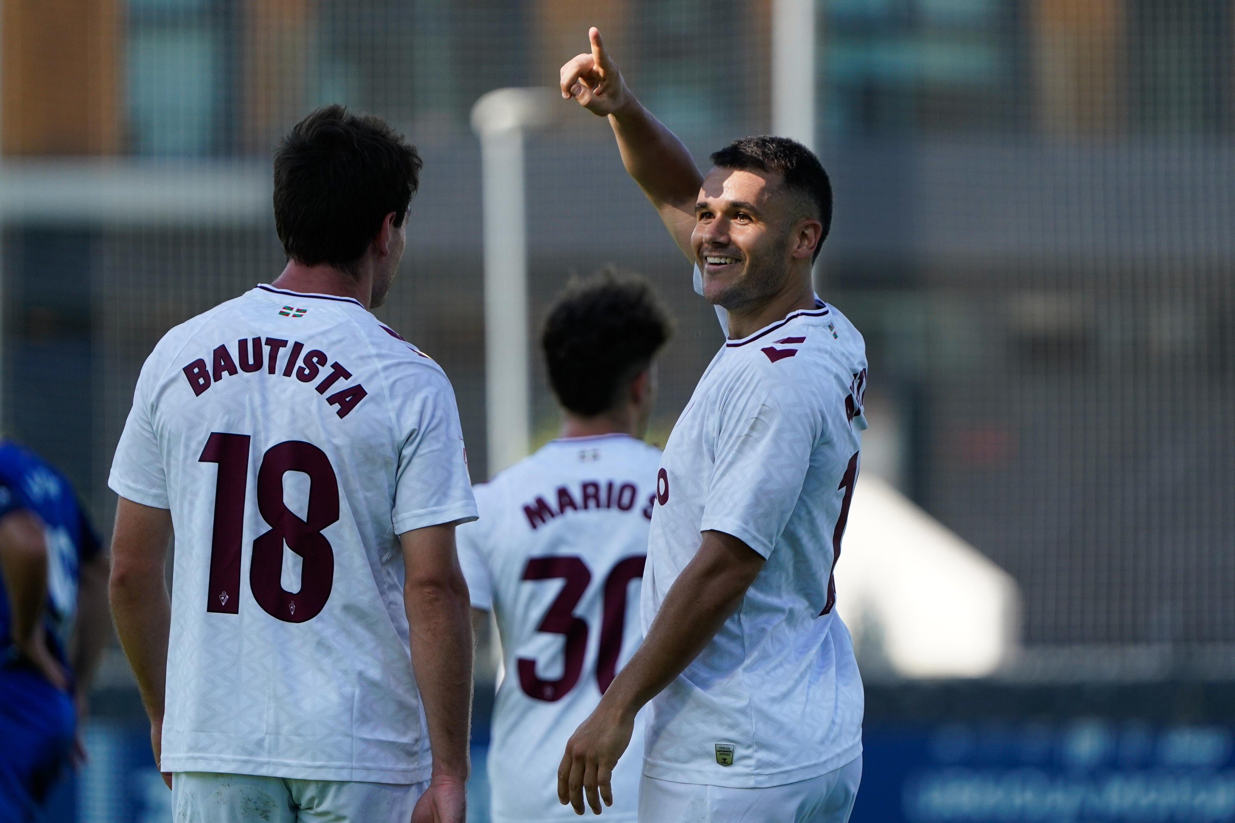 Ager Aketxe celebra el gol marcado en Lezama ante la SD Amorebieta