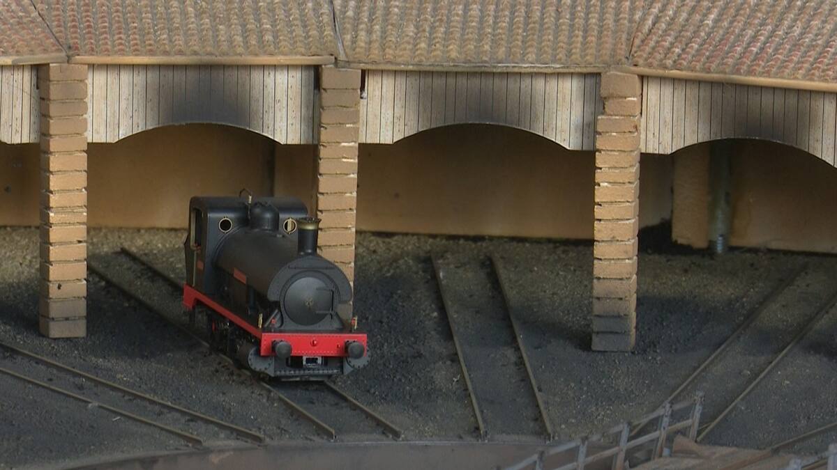 Ya se puede visitar la maqueta de la antigua estación de tren de Gandia, en la biblioteca de Corea