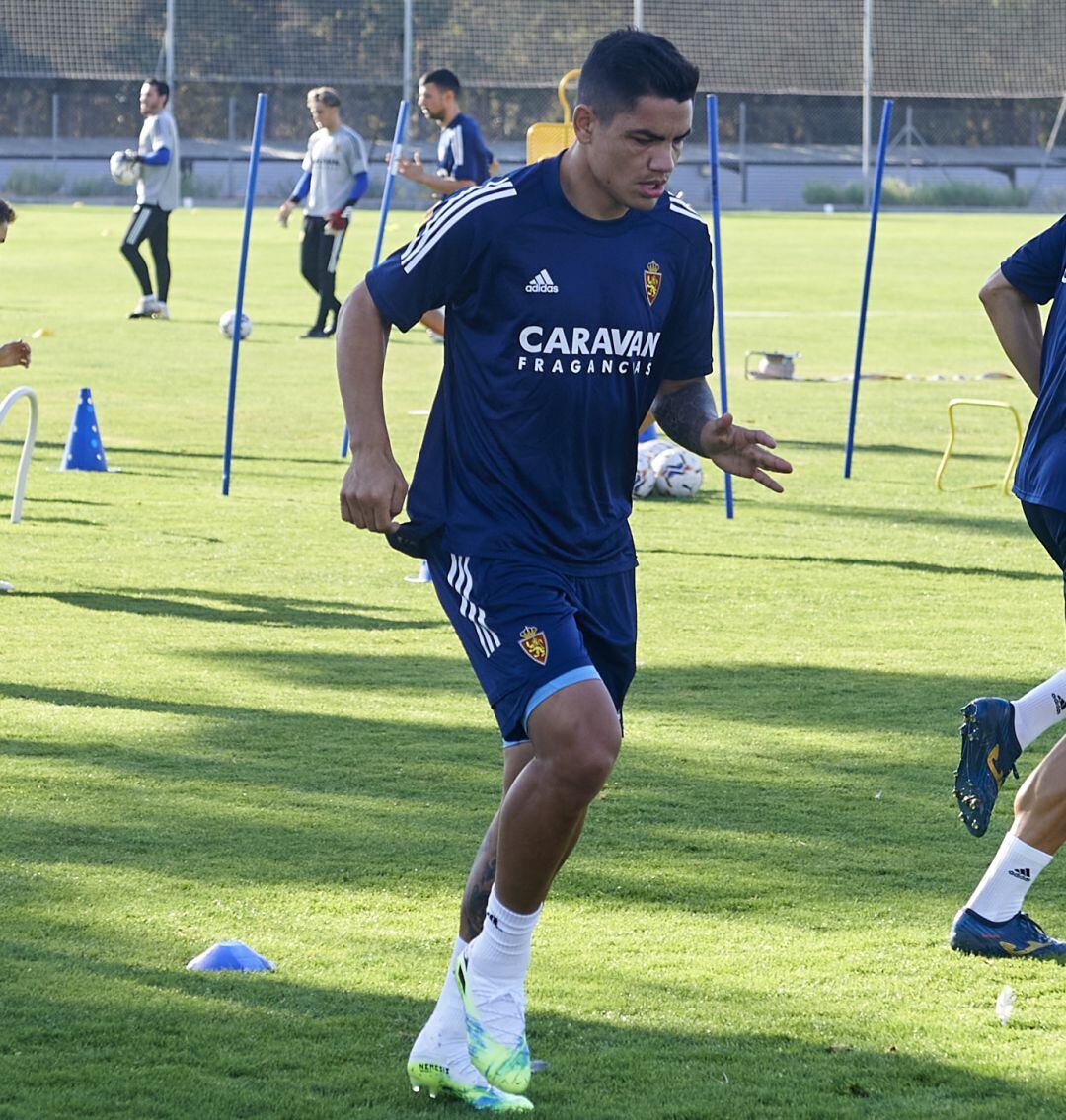 El Toro Fernández en su primer entrenamiento con el Real Zaragoza