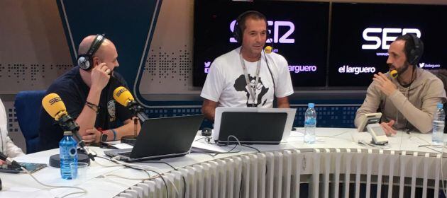 Miguel Martín Talavera, Manu Carreño y Juanfran Torres en los estudios de la SER