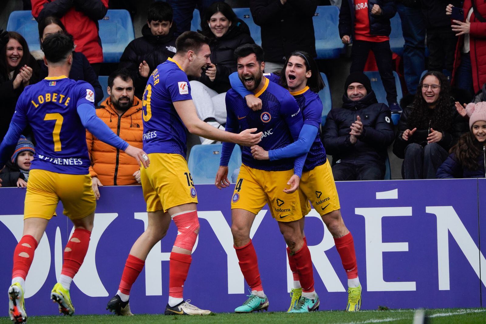 L'FC Andorra celebra el primer gol contra el Valladolid a l'Estadi Nacional.